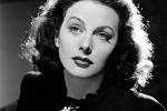 Po přestupu ke společnosti MGM se Hedy Lamarrová objevila v roce 1944 ve filmu The Heavenly Body