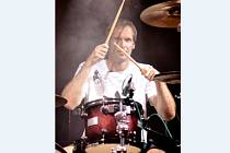 Petr Čech si rád zahraje na bicí
