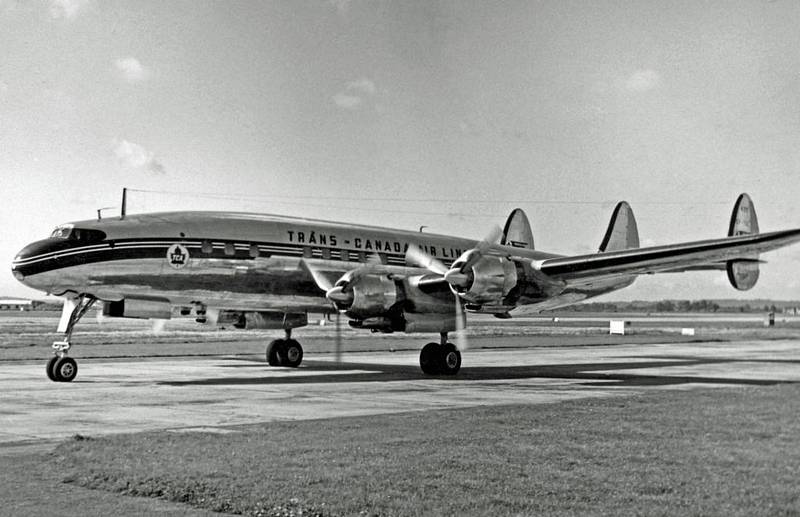 Letoun Lockheed L-1049C Super Constellation společnosti Tranc-Canada. Podobné letadlo bylo účastníkem kolize nad Grand Canyonem v roce 1956.