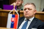 Slovenský expremiér a šéf strany Smer Robert Fico vede už měsíce předvolební kampaň s heslem zastavení pomoci Ukrajině