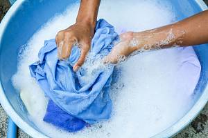 Na praní stačí mýdlo, ocet a soda