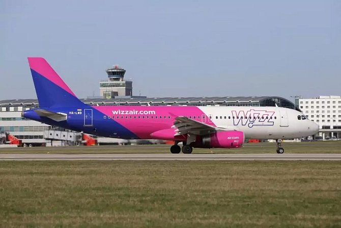Airbus A320 společnosti Wizz Air v Praze.