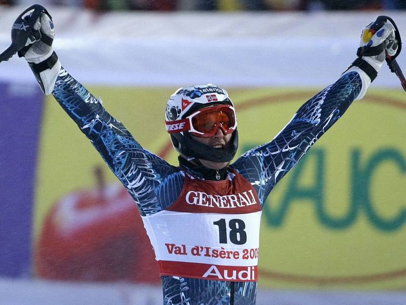 Aksel Lund Svindal z Norska si z Val d'Isere odváží zlato v superkombinaci.