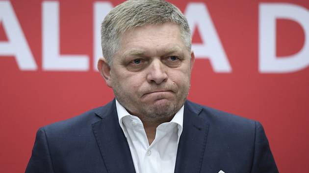 Předseda strany Směr-sociální demokracie (Směr-SD) Robert Fico