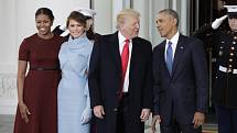 Setkání Baracka Obamy a Donalda Trumpa. Přítomny jsou i Michelle Obamová a Melanie Trumpová