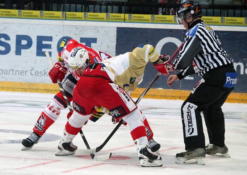 Slavia - Pardubice: Situace při buly