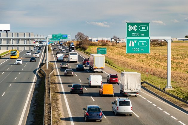 Bič na piráty silnic: V Česku od ledna přijdou o řidičák. V Rakousku i o auto