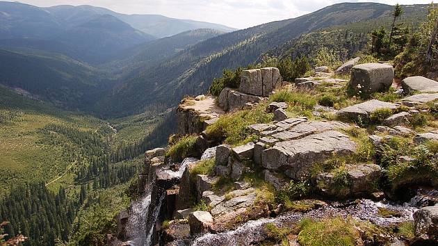 V Krkonoších naleznete také nejvyšší vodopád v České republice