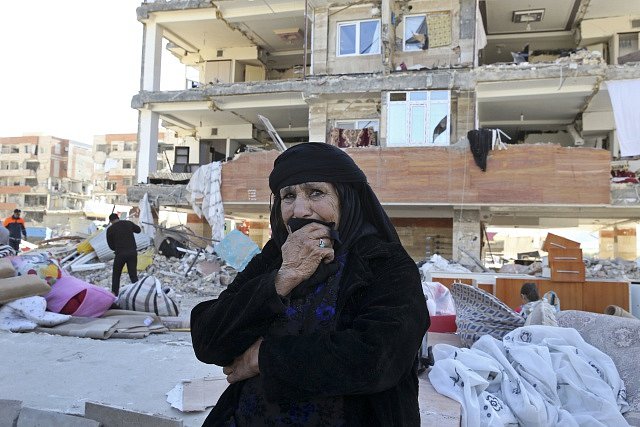 Írán a Irák zasáhlo silné zemětřesení