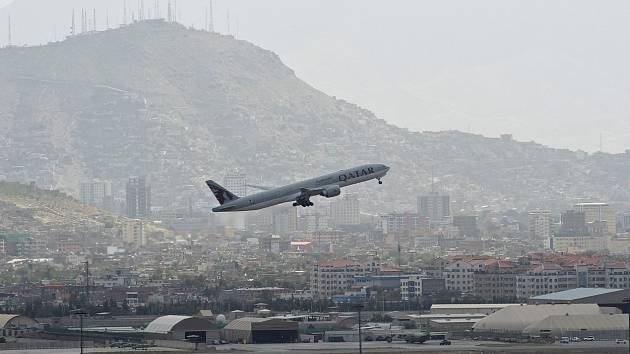 Odlet letadla z letiště v Kábulu. Ilustrační snímek