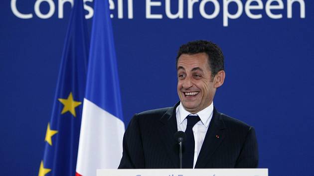 Žádná Lisabonská smlouva? S expanzí unie je konec, prohlásil Sarkozy.