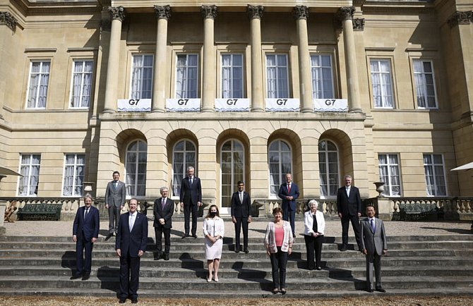 Zástupci zemí ze skupiny G7