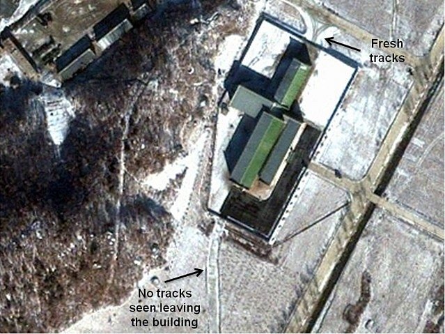 Satelitní fotografie severokorejské raketové základny