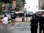 Mohutná exploze, která v noci na neděli SELČ (v sobotu večer místního času) otřásla čtvrtí Chelsea na Manhattanu v New Yorku, zranila 29 lidí. 