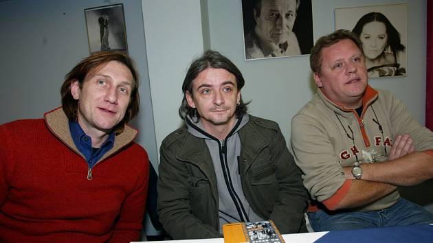 Sněženky a machři. Zleva Jan Antonín Duchoslav, Michal Suchánek a Václav Kopta
