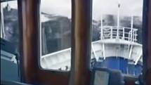 Dobře zmapován je případ zaoceánské lodi Bremen, které obří vlna zničila můstek a vyřadila motory