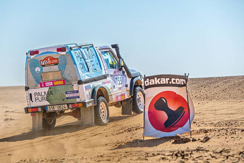 Se Suzuki Samurai na třetím Dakaru