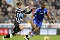 Newcastle - Chelsea: Daryl Janmaat a John Obi Mikel