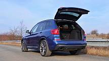 BMW X3 M40i.