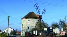 Prohlídka větrného mlýna v Rudici s výkladem o této stavbě holandského typu zaujme i děti.