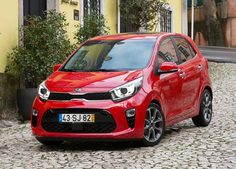 Kia Picanto 1.0 CVVT (49 kW). Spotřeba: 4,4 l/100 km. Cena: 224 900 Kč