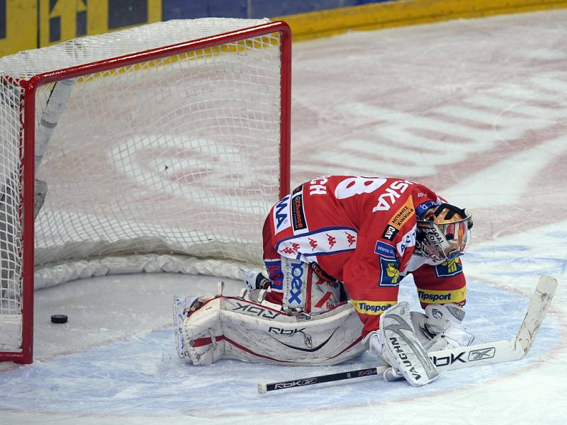 Po třetí brance opustil mladík Dominik Furch branku Slavie. 