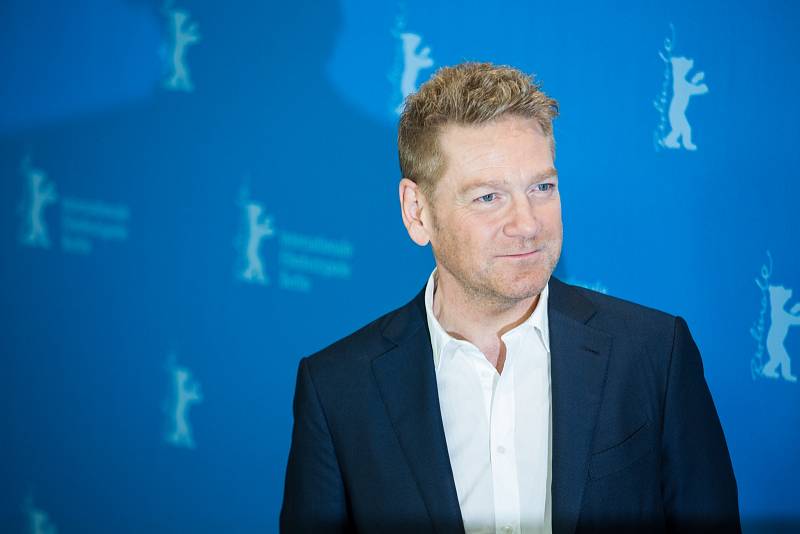 Režisér Kenneth Branagh.