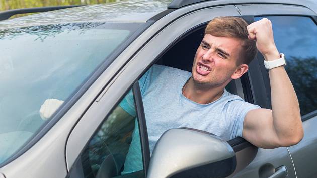 Na silnicích přibývá agresivních řidičů. Platforma Vize 0 chce trend zvrátit kampaní
