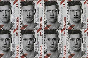 Poštovní známky s potrétem hvězdy polského fotbalu Roberta Lewandowského.