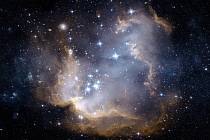 Vesmír je plný záhad. Jednu takovou se podařilo nyní objevit díky vesmírnému dalekohledu Jamese Webba. Více se dozvíte v článku.