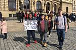 Stávka studentů Vyjdi ven: Náměstí Jana Palacha v Praze