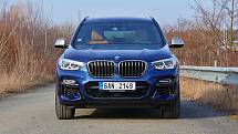 BMW X3 M40i.