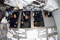 Posádka mise STS-107 raketoplánu Columbia ve vesmíru. Kosmonautům zbývalo pár posledních dní života.