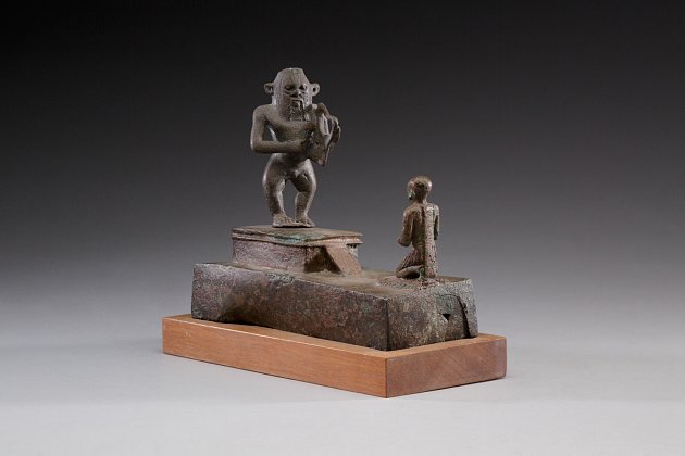 Vyobrazení egyptského boha Bese ze sbírek Metropolitního muzea umění v New Yorku