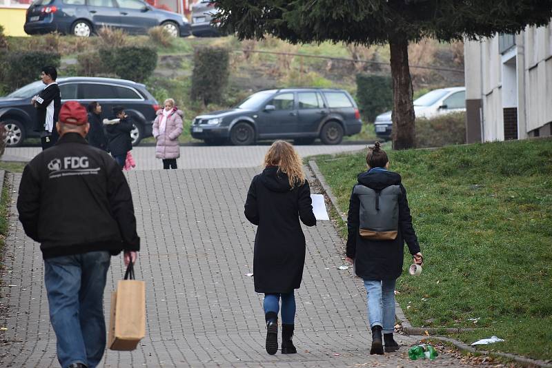 Pracovnice Člověka v tísni vyrazily do ústecké čtvrti Mojžíř