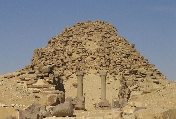 Sahureova pyramida je plná tajemství. Co ukrývá osm nově objevených komor?