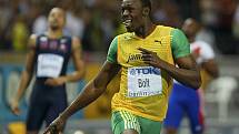 Jamajčan Usain Bolt v Berlíně po vyhraném finále běhu na 200 metrů ve světovém rekordu.