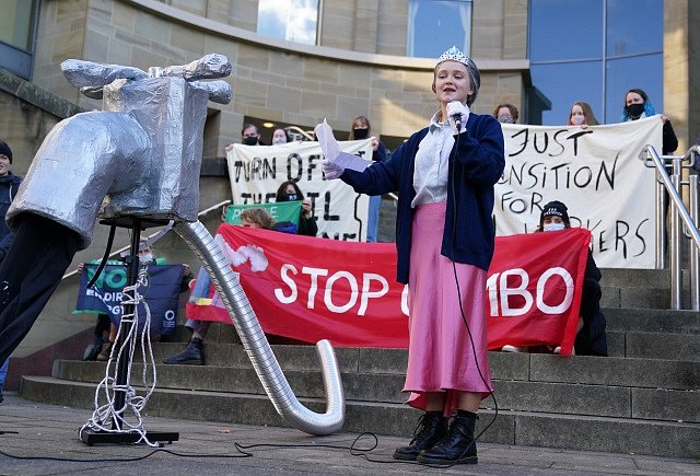 Klimatičtí aktivisté v Glasgow.
