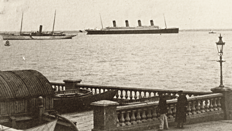 Titanic míjí ostrov Wight