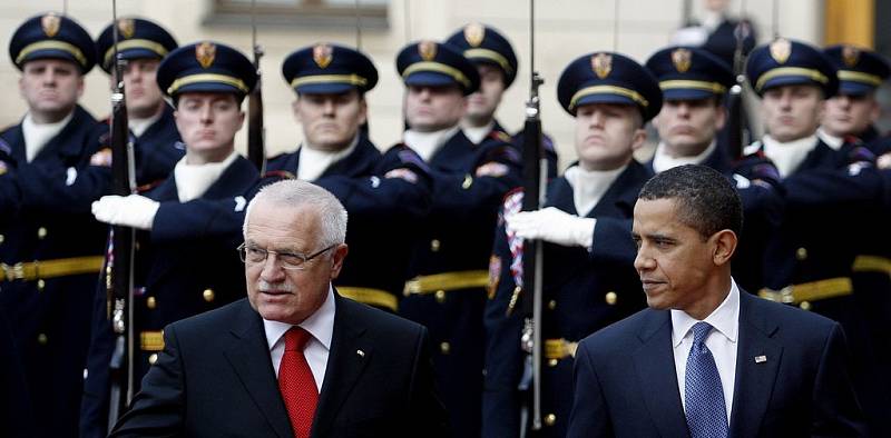 Prezident Václav Klaus přivítal 5. dubna na Pražském hradě amerického prezidenta Baracka Obamu.