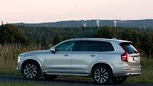 Volvo XC90.