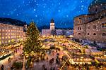 Vánoční Salcburk. Vzhledem k poloze města někdy adventní období okrášlí sněhová nadílka.
