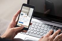 Hackeři zintenzivnili své útoky na lidi a hotely používající oblíbený web a aplikaci na zprostředkování ubytování Booking.com. Množství lidí z celého světa kvůli tomu už přišlo o peníze