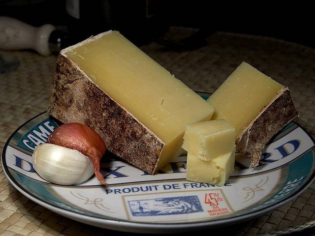 Čedar je nejoblíbenějším sýrem v Británii.