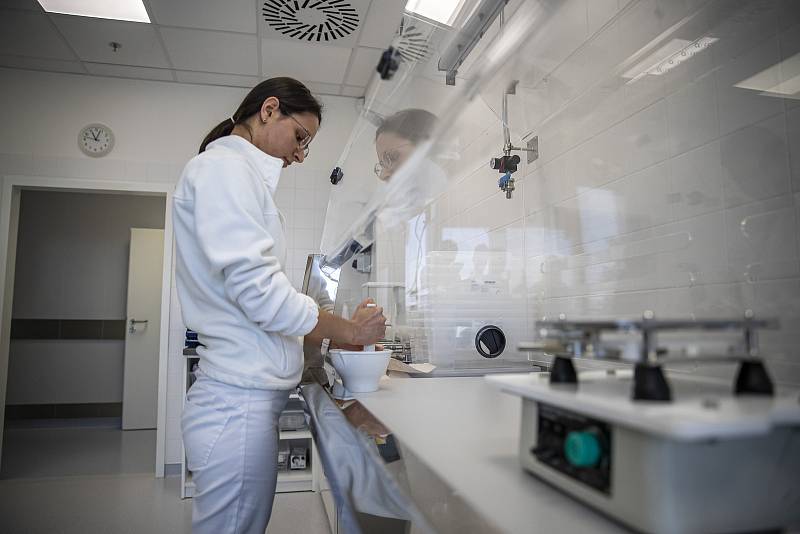 Nová centrální laboratoř sítě lékáren Dr.Max byla představena 26. dubna v Praze