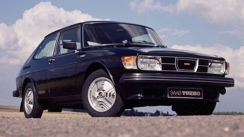 Rodinné turbo auto. V roce 1978 začal Saab u modelu 99 Turbo éru přeplňování i v normálních vozech pro každodenní použití. U ostatních automobilek se do té doby jednalo spíše o experimenty a nikdo dosud takto spolehlivé auto s turbem neprodával. 