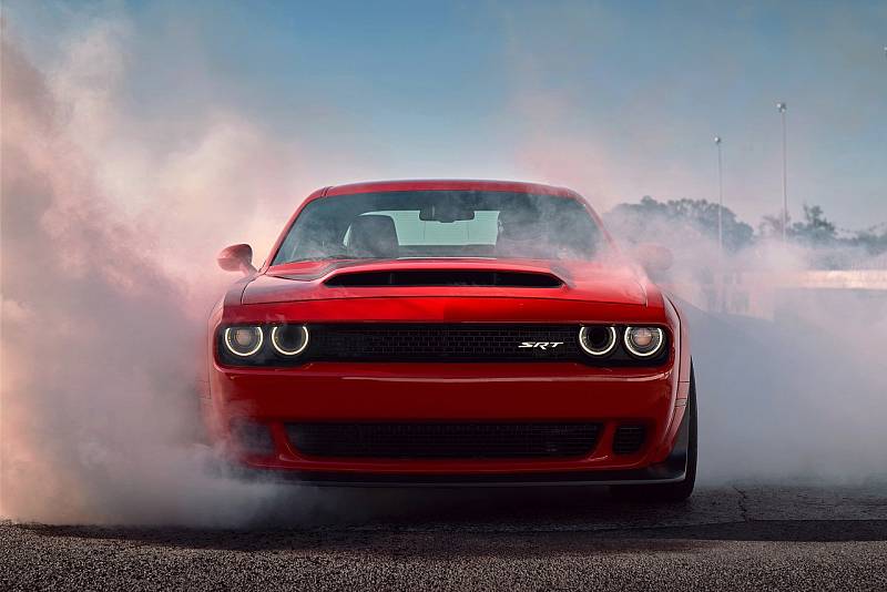 Dodge Challenger SRT Demon.