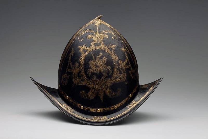 Přilba morion ze 16. století. Podobné typy přileb nosili na hlavách dobyvatelé Ameriky. 
