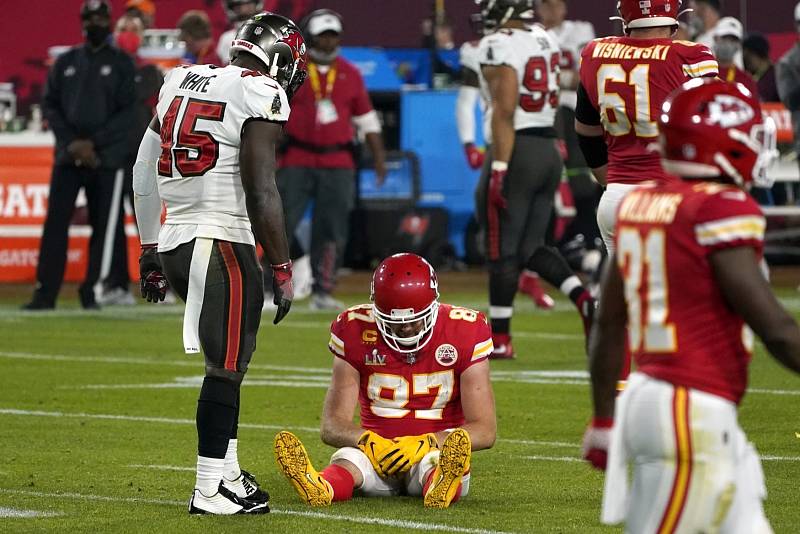 Finále ligy amerického fotbalu: Tampa Bay Buccaneers podruhé v historii vyhráli Super Bowl