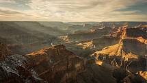 Grand Canyon. Dechberoucí americký národní park je i místem, kde se přepisovaly dějiny civilního letectví. Bohužel tragicky. Ve vzduchu nad Grand Canyonem se v roce 1956 srazila dvě civilné letadla plné cestujících. Zemřelo všech 128 lidí.